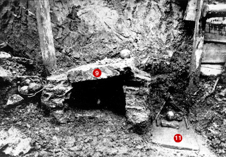 Immagini dello scavo della necropoli di piazza Mazzini